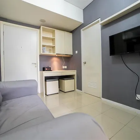 Contemporary 1Br Near Cihampelas At Parahyangan Residence Apartment By Travelio